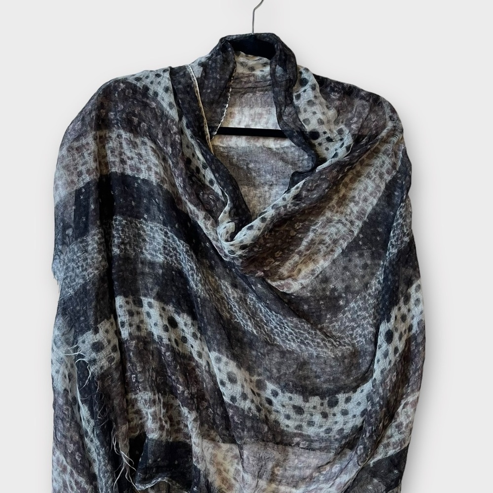 Sue & Kashmere Animal Print Cashmere Scarf Shawl Wrap - Picture 4 of 13
